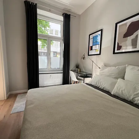 Altbau-traum Im Medienhafen *