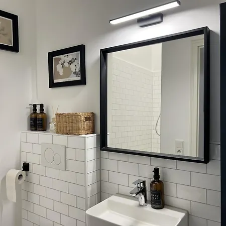 Altbau-traum Im Medienhafen Apartment Dusseldorf