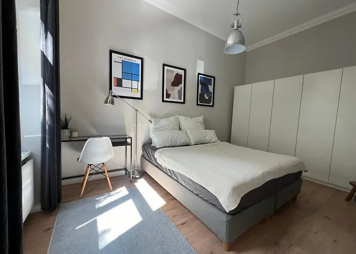 Апартаменты Altbau-traum Im Medienhafen Дюссельдорф