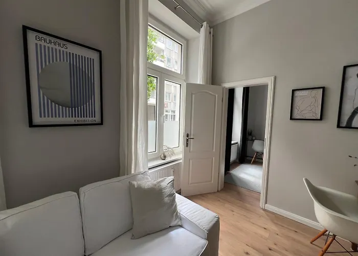 Altbau-traum Im Medienhafen * דיסלדורף